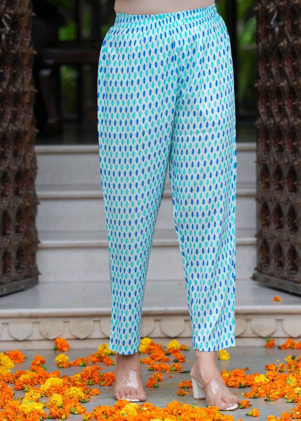 Blue & White Ethnic Motifs Embroidered Thread Work Kurta with Trousers