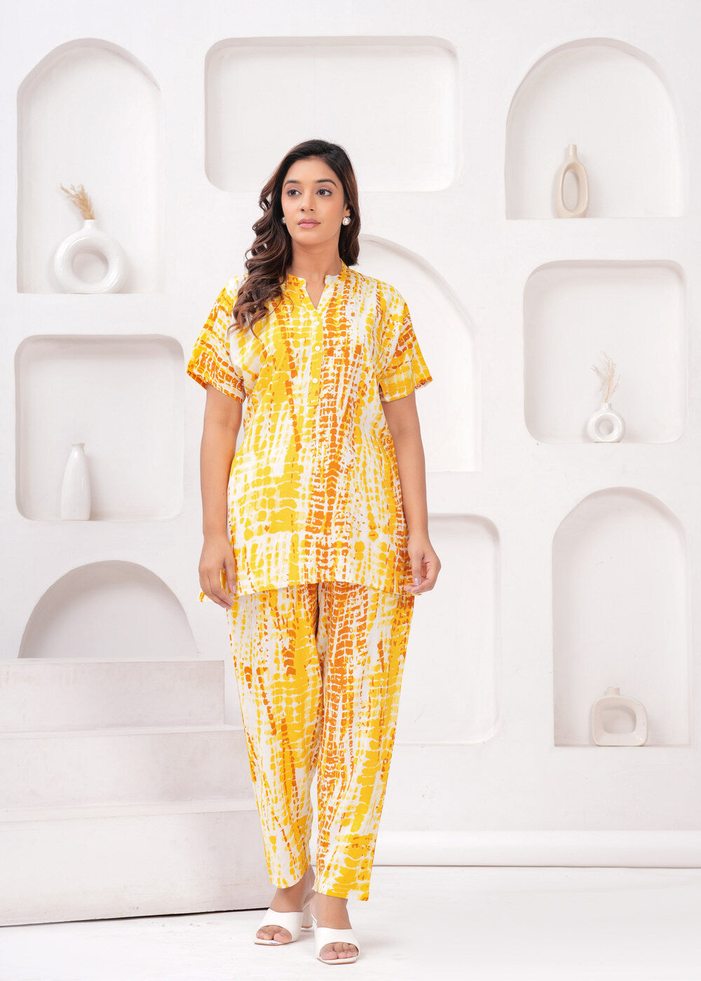 Yellow Printed Mandarin Collar Tunic With Trousers Co-Ords Set
