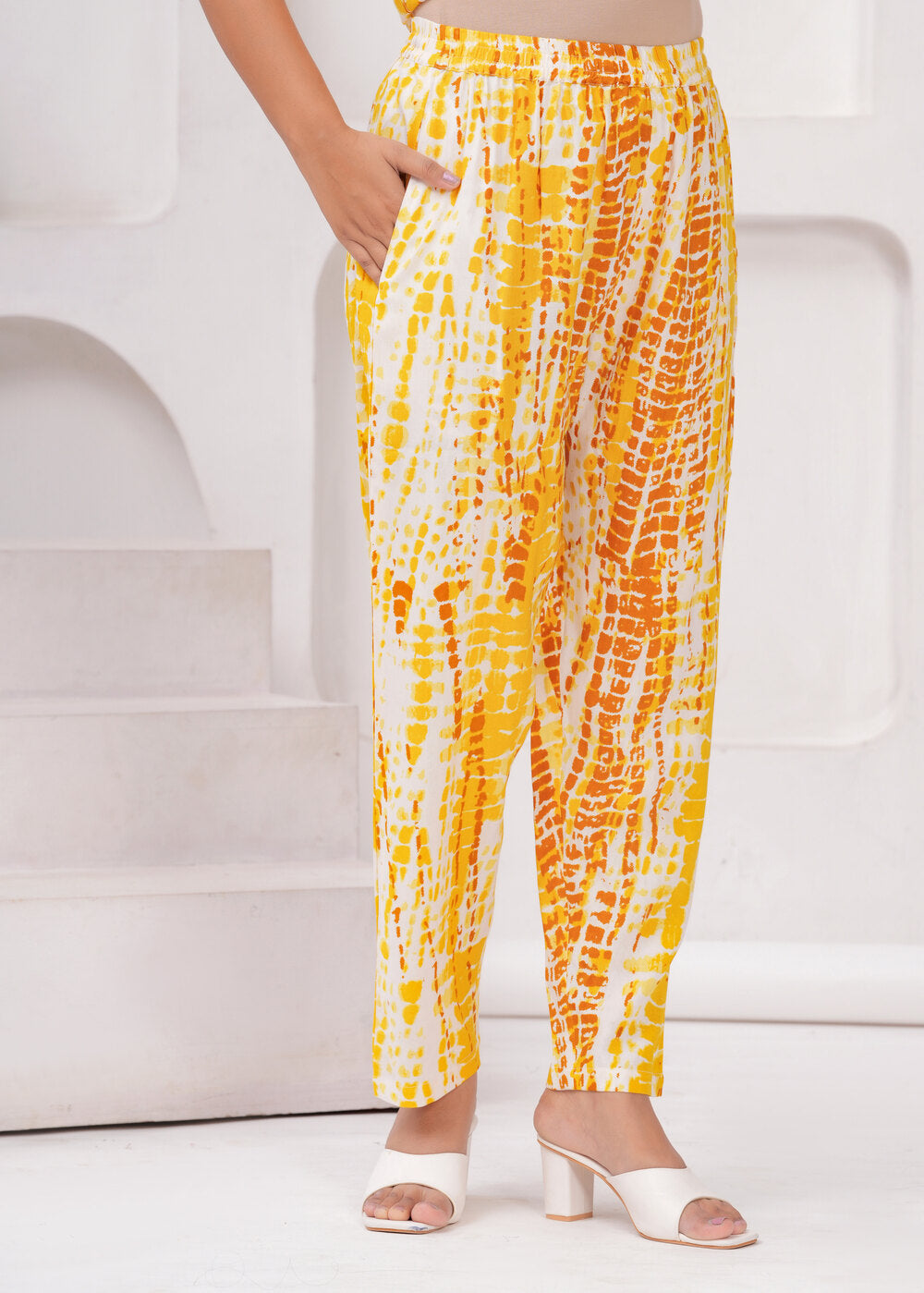 Yellow Printed Mandarin Collar Tunic With Trousers Co-Ords Set