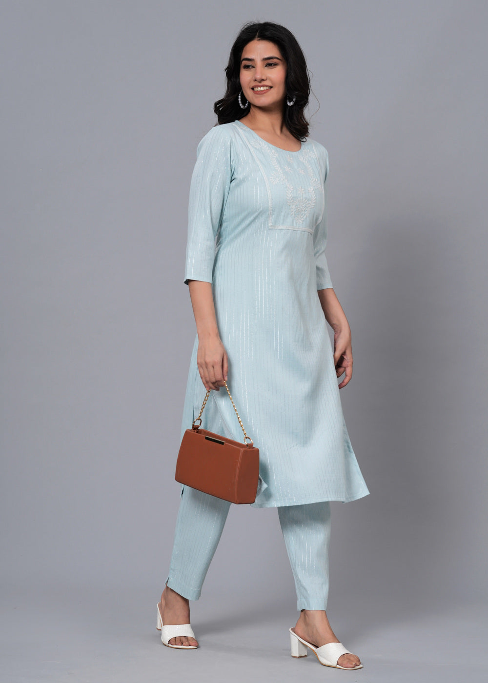 Blue Round Neck Ethnic Motifs Embroidered Regular Thread Work Kurta Set