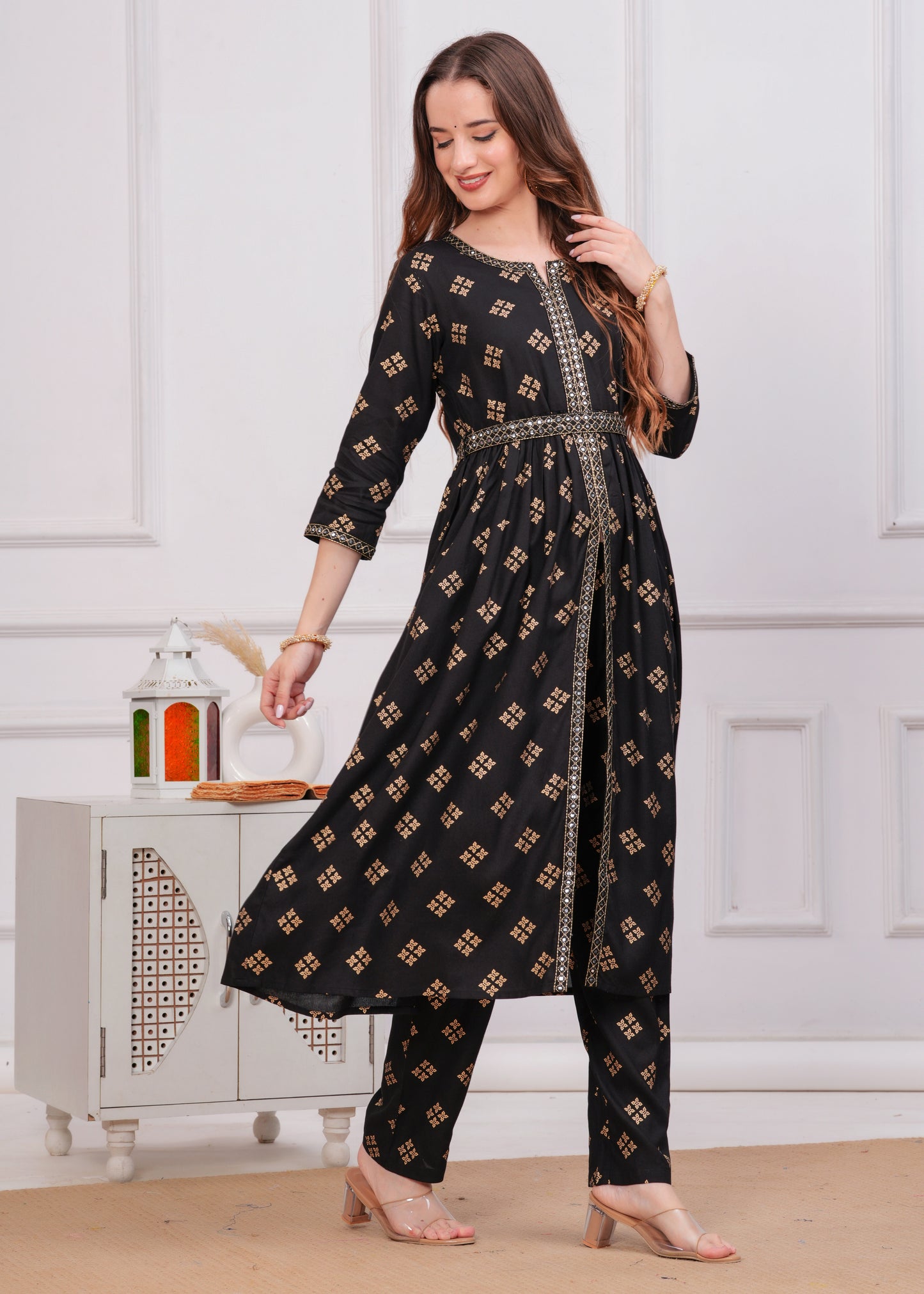 Ethnic Motifs Embroidered Sequinned Anarkali Kurta With Trouser